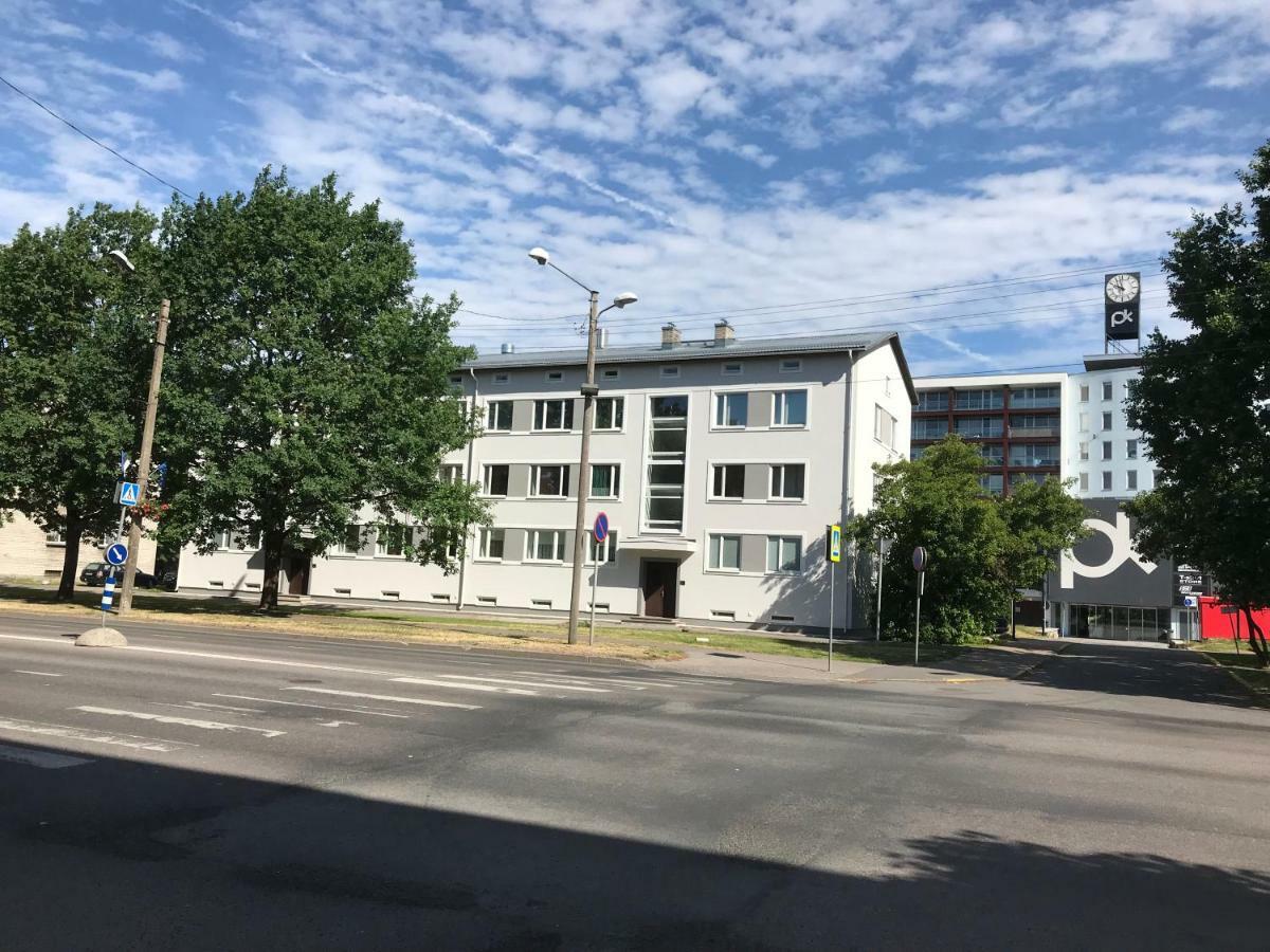 Akord Apartment Centrum With Free Parking Pärnu Exterior photo